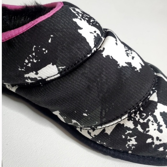 Sorel Go Bodega Run Slippers Faux Slip on Quarry Black Size 6 - Picture 4 of 16